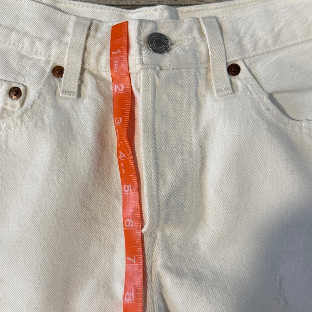 Levi’s 501 white denim Shorts - Picture 12 of 13